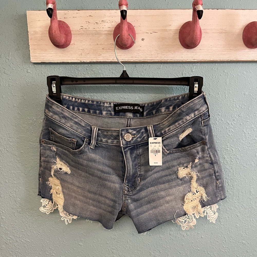 NWT Express Jean Short Sz 6